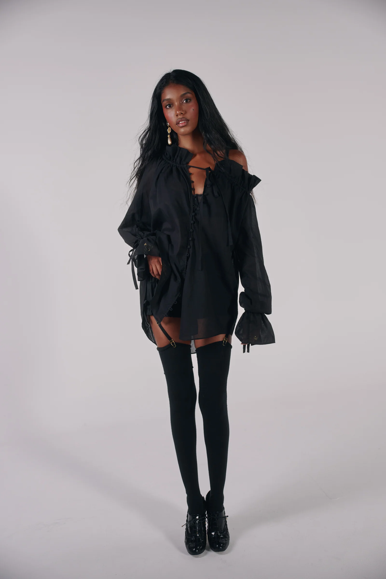 The Caviar Cotton Shakespeare Blouse - Image 7