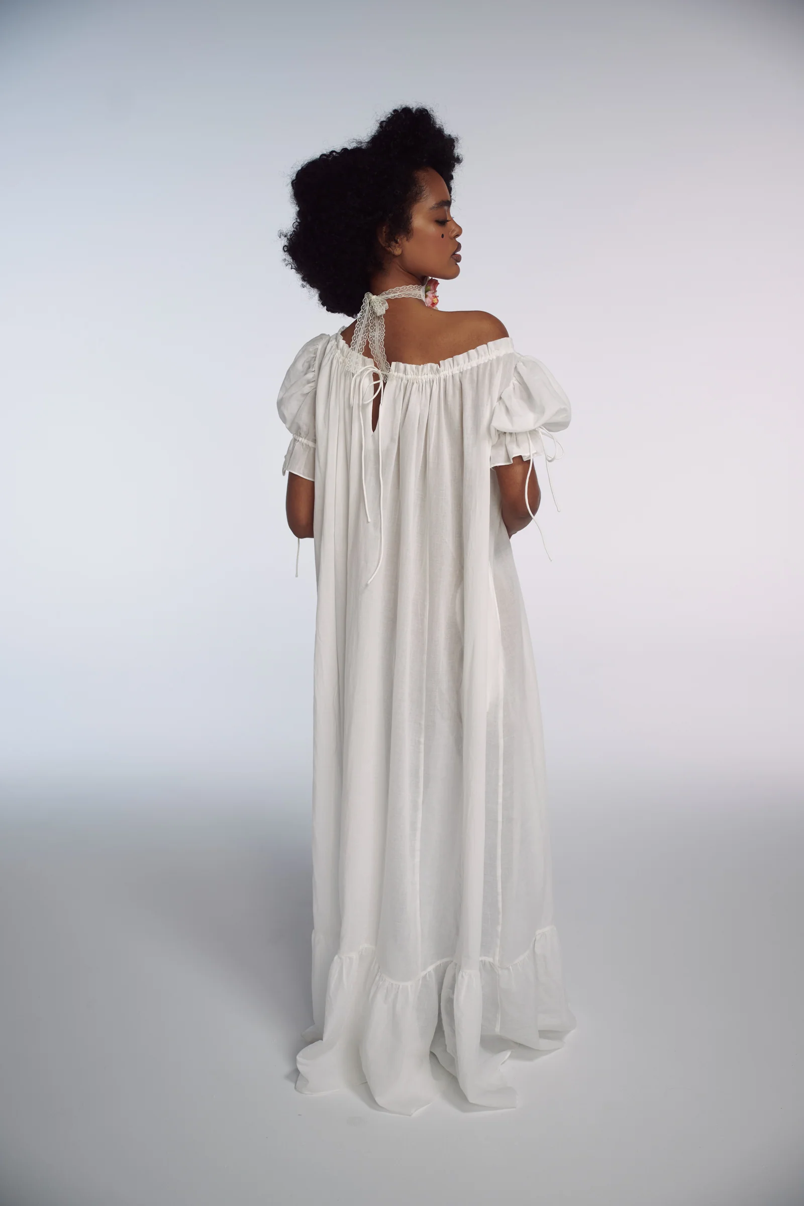 The Ivory Antique Chemise Gown - Image 10