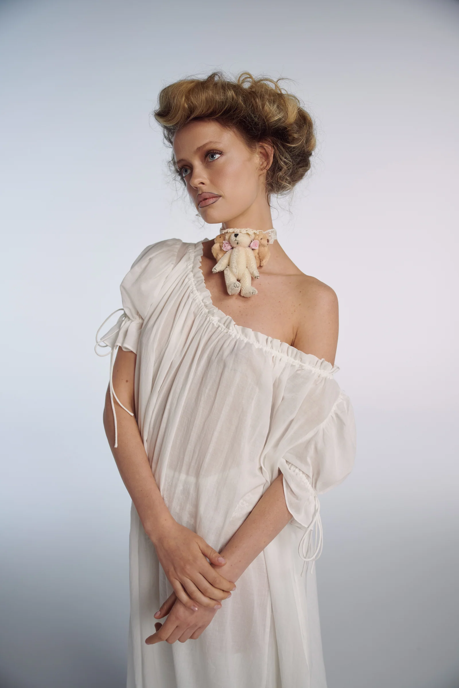 The Ivory Antique Chemise Gown - Image 14