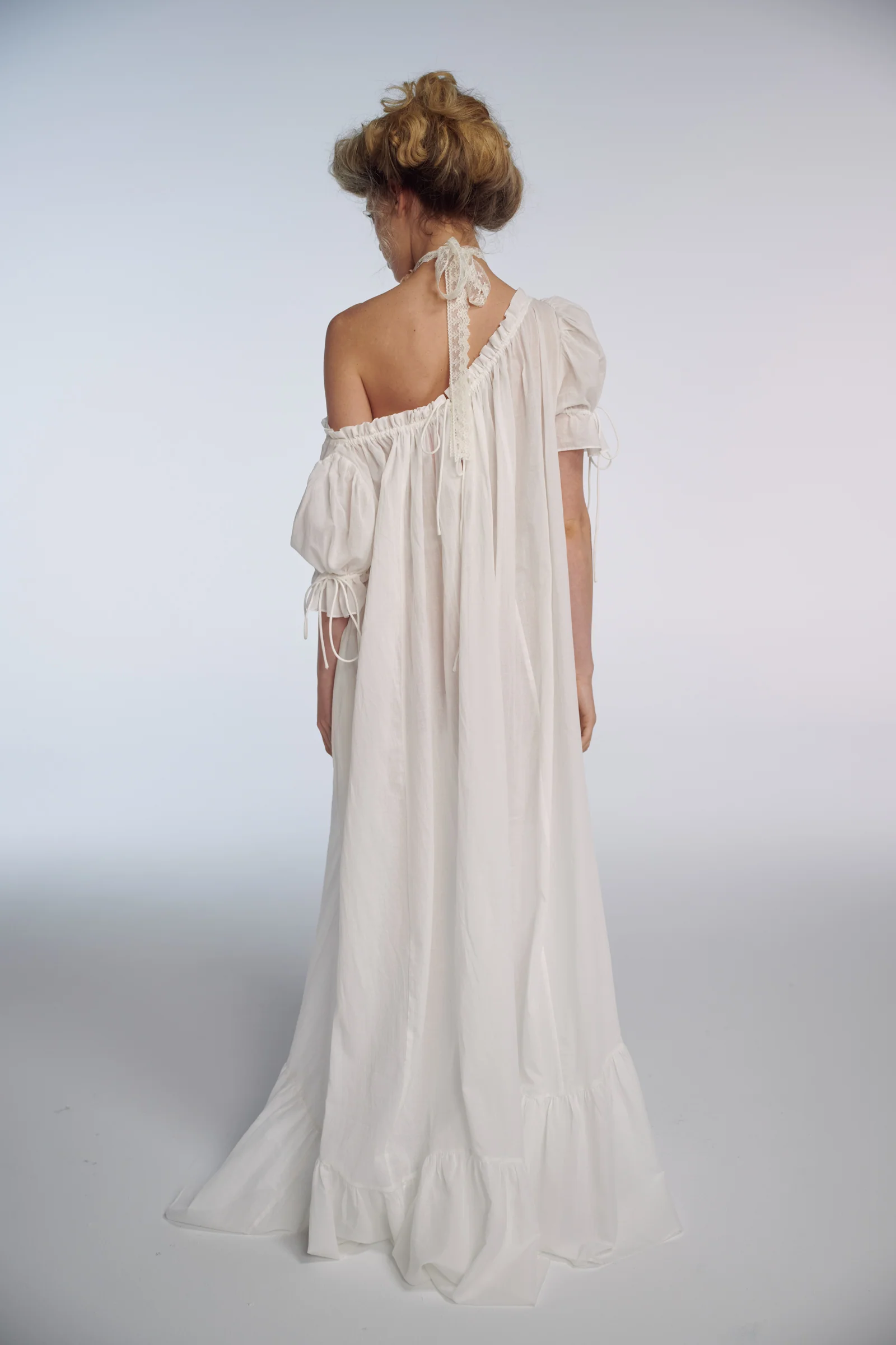The Ivory Antique Chemise Gown - Image 15