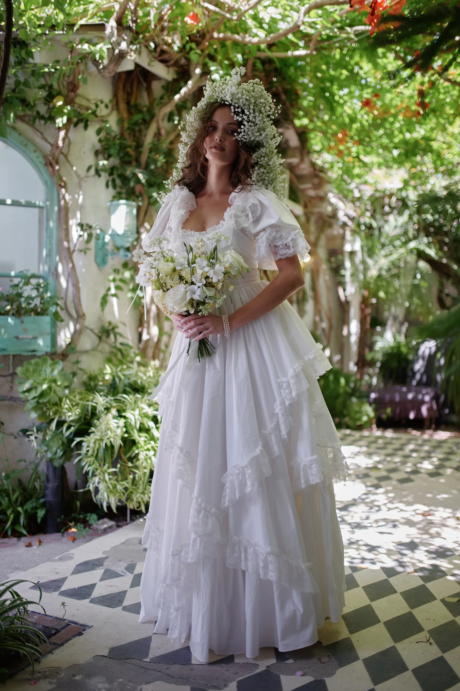 The Innkeepers Gown - Image 5