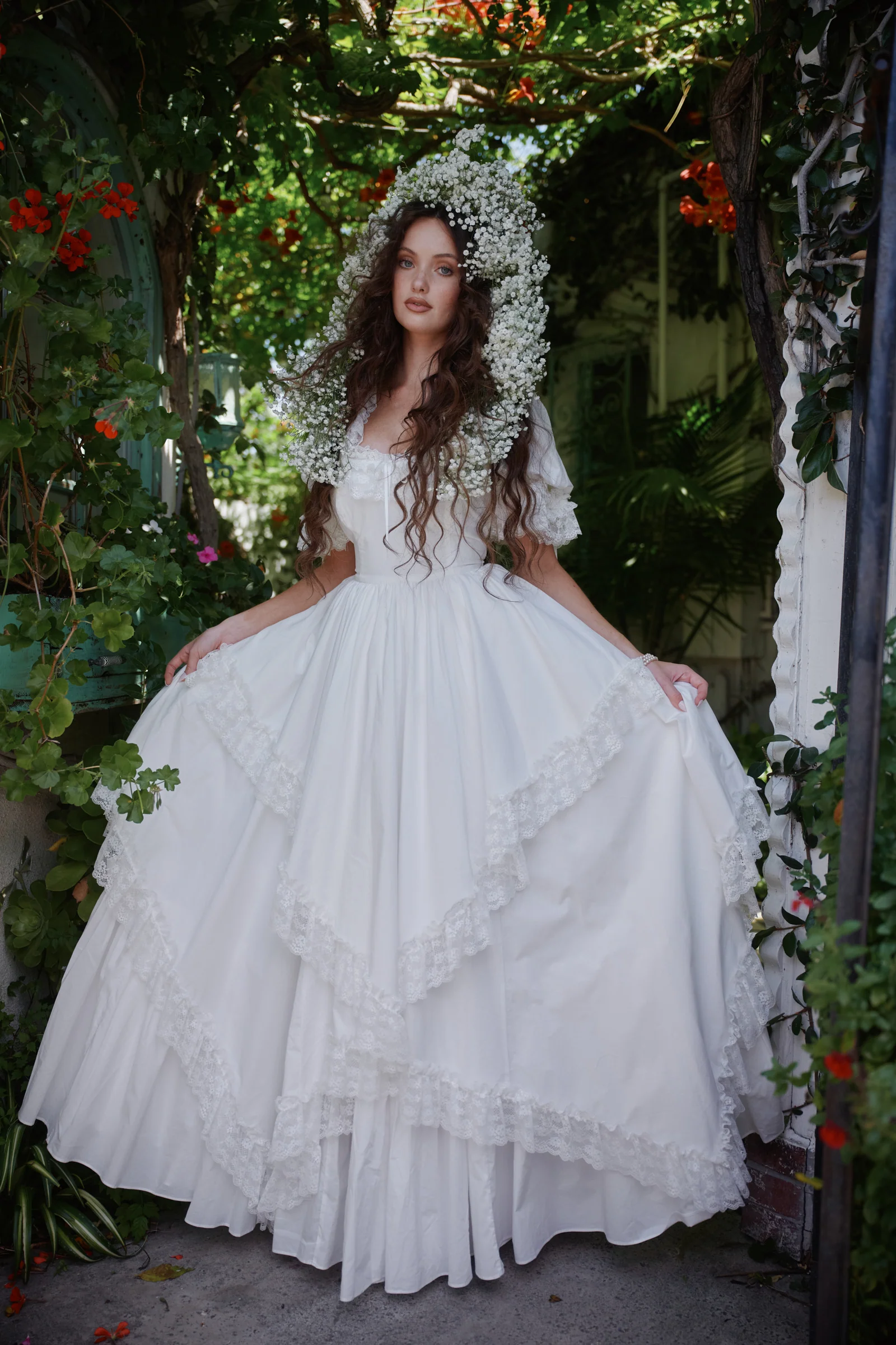 The Innkeepers Gown - Image 7