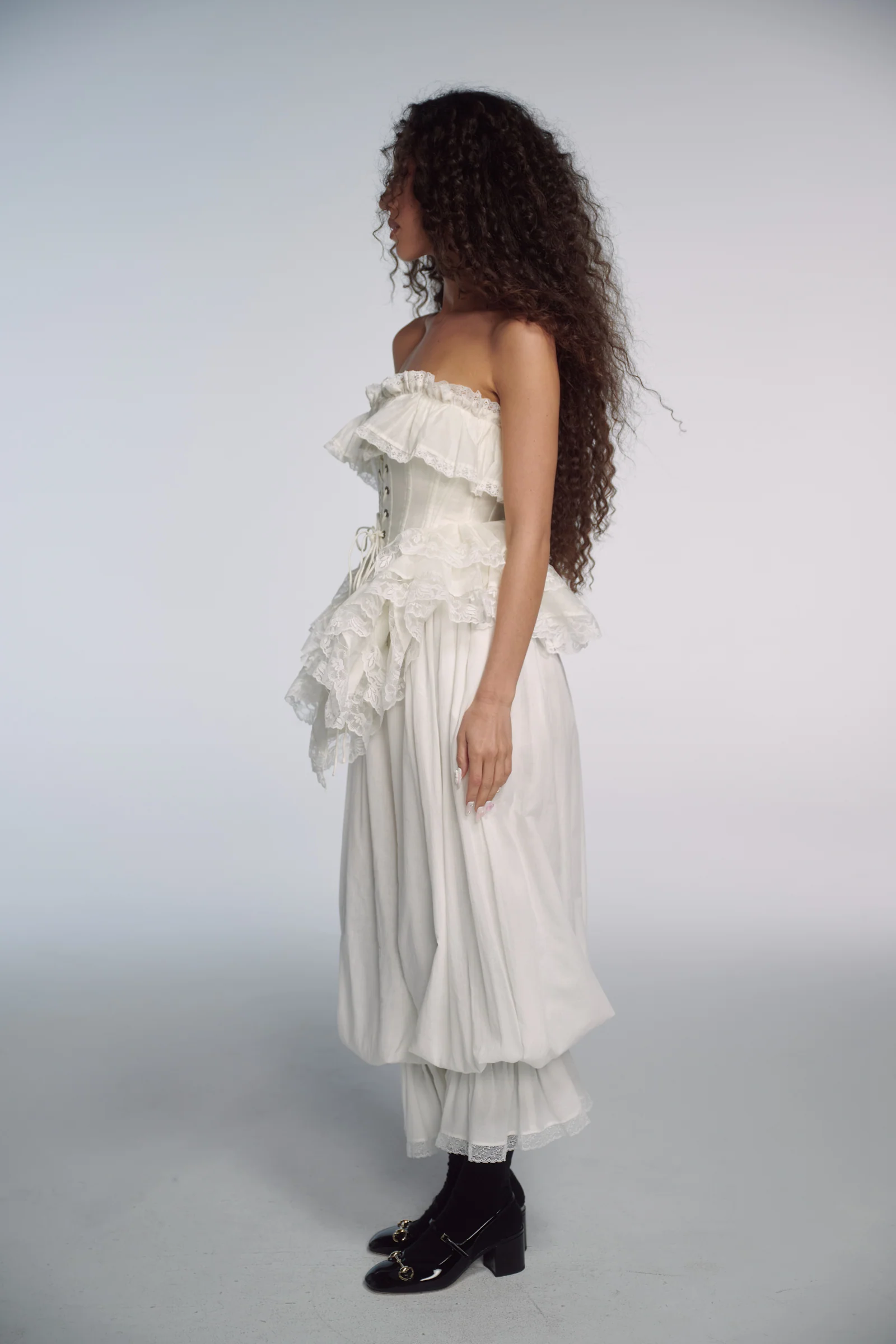 The Ivory Ren Faerie Corset - Image 9