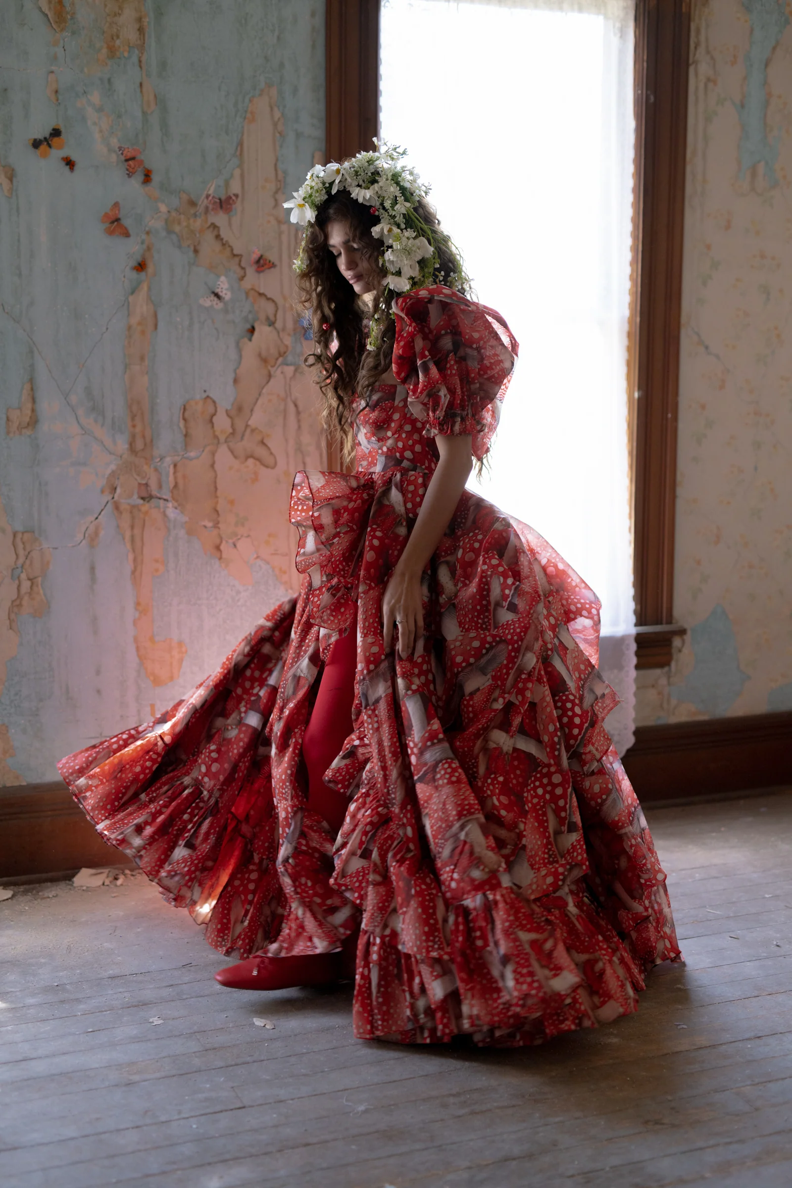 The Toadstool In Bloom Bridal Gown - Image 16