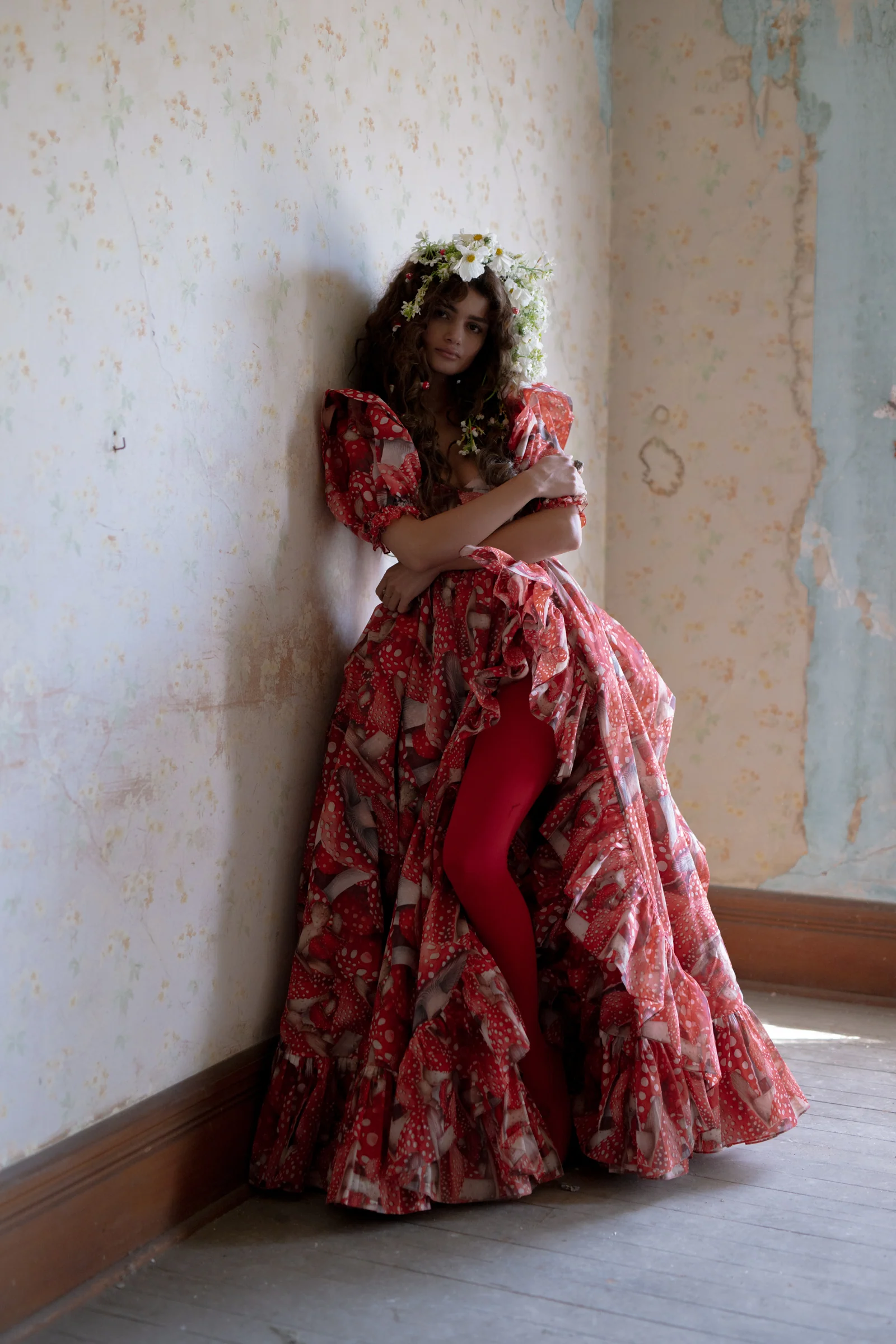The Toadstool In Bloom Bridal Gown - Image 5